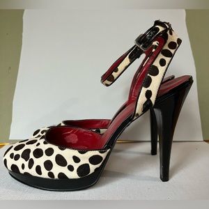 Bandolino unique and sassy heel